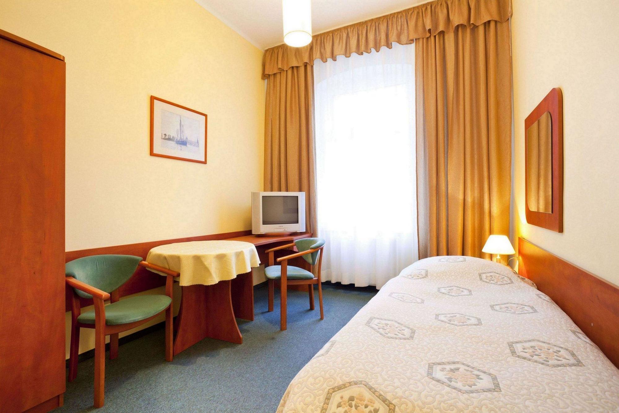 Hotel Kapitan شتشيتسين المظهر الخارجي الصورة